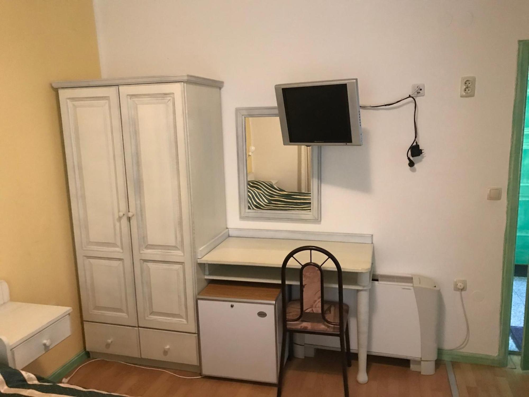 Pansion Dragica Apartment Раб Екстериор снимка
