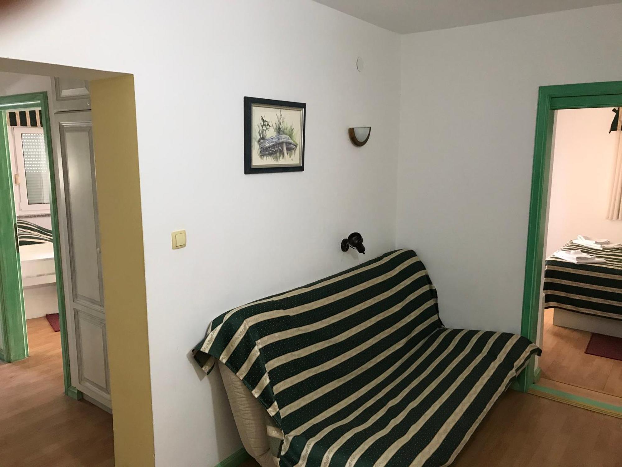 Pansion Dragica Apartment Раб Екстериор снимка